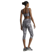 Load image into Gallery viewer, Varley Lets Go Crop 18 Concrete Leaf Wmns Leggings
- 2