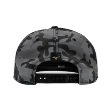 Load image into Gallery viewer, Mizuno Crossed Clubs Snapback Hat
- 4