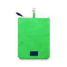 Load image into Gallery viewer, Ame & Lulu 3 Zip Carry All Clip bag
- 2