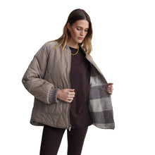 Load image into Gallery viewer, Varley Reno Reversible Womens Jacket
- 3
