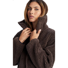 Load image into Gallery viewer, Varley Clemson Sherpa Womens Jacket
 - 2