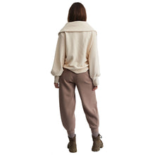 Load image into Gallery viewer, Varley Vine Womens Pullover
- 18