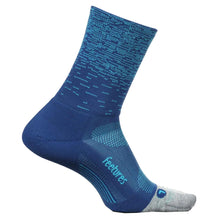 Load image into Gallery viewer, Feetures Elite Light Cushion Mini Crew Socks - BLU STATIC 374/XL
- 5