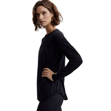 Load image into Gallery viewer, Varley Merrick Seamless Womens Tee
- 3