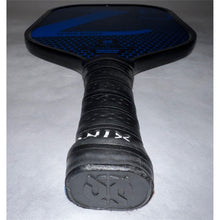 Load image into Gallery viewer, Used Onix Graphite Z Five Pickleball Paddle 21759
 - 2