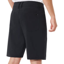 Load image into Gallery viewer, Oakley Base Line Hybrid 21 Mens Shorts
 - 2
